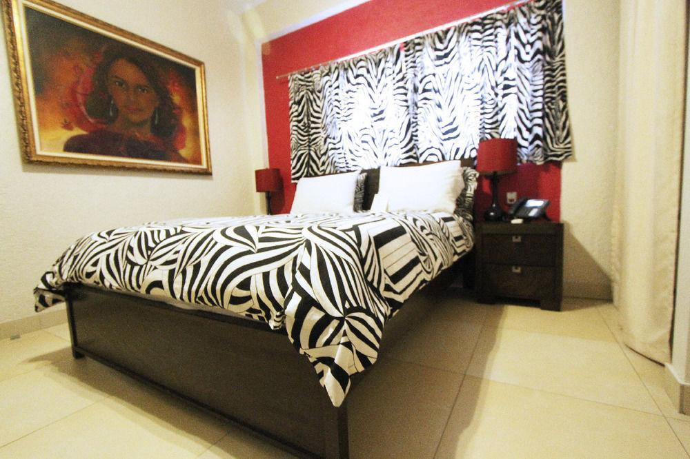 La Lorraine Hotel Petionville ภายนอก รูปภาพ